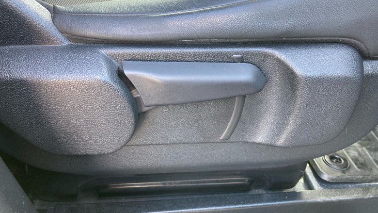 Peugeot Expert Long Diesel 1400 2.0 BlueHDi 145 Asphalt Premium Van